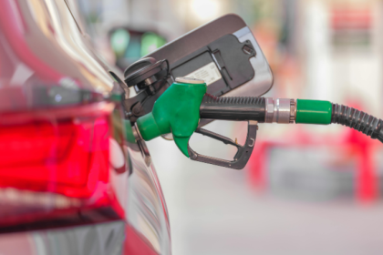 Alza histórica del precio de la gasolina en Chile: impactos económicos, presión inflacionaria y lecciones para América Latina