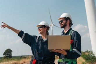 Expansión de la red eléctrica en Chile: oportunidades, desafíos y el nuevo cronograma del CEN