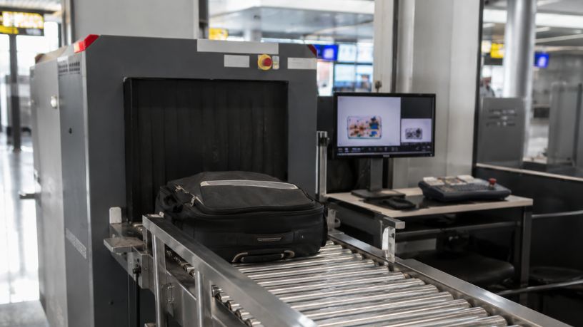 Seguridad aeroportuaria en Chile: lecciones estratégicas ante las vulnerabilidades en zonas restringidas